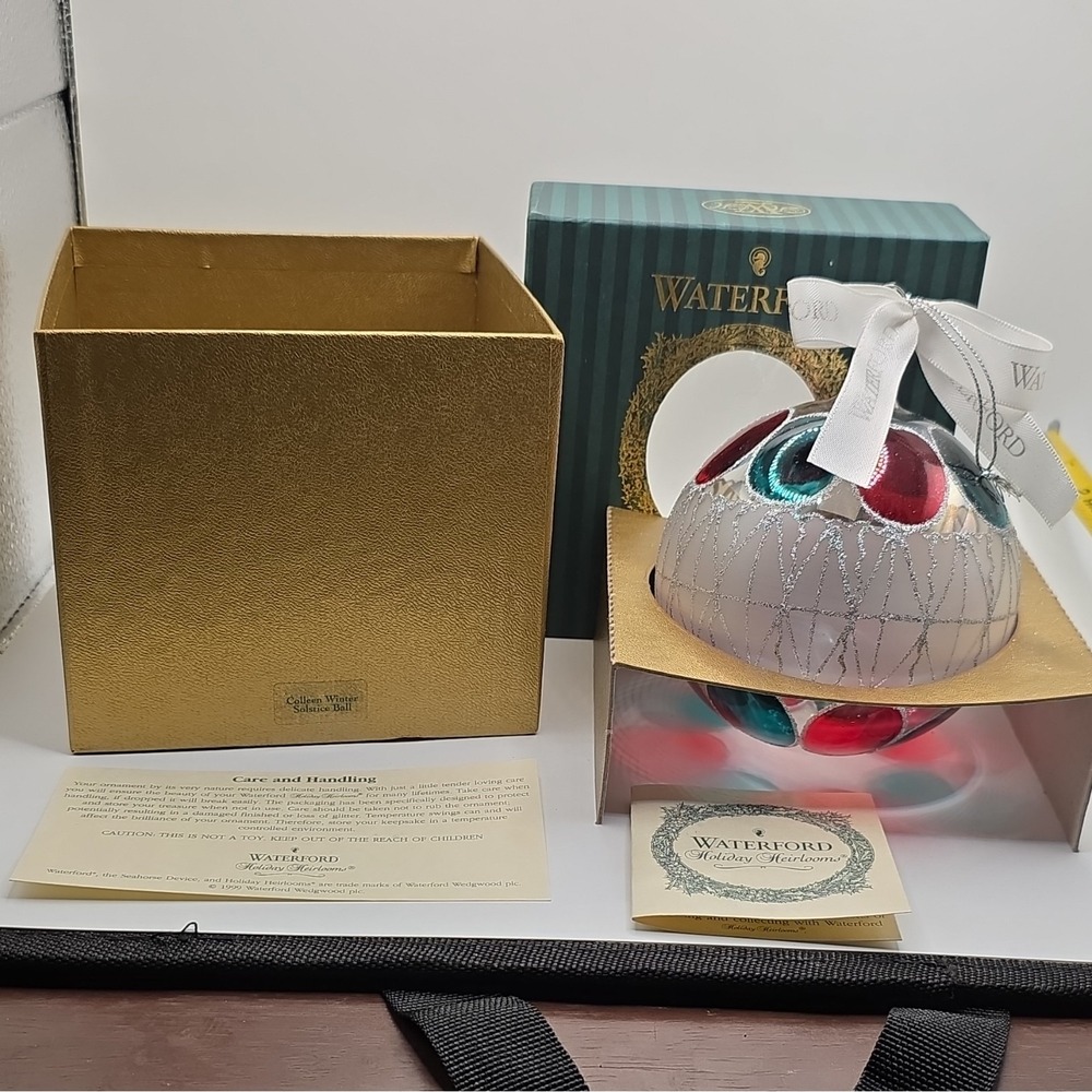 Waterford Holiday Heirlooms Colleen 1999 Winter Solstice Ball Glass Ornament